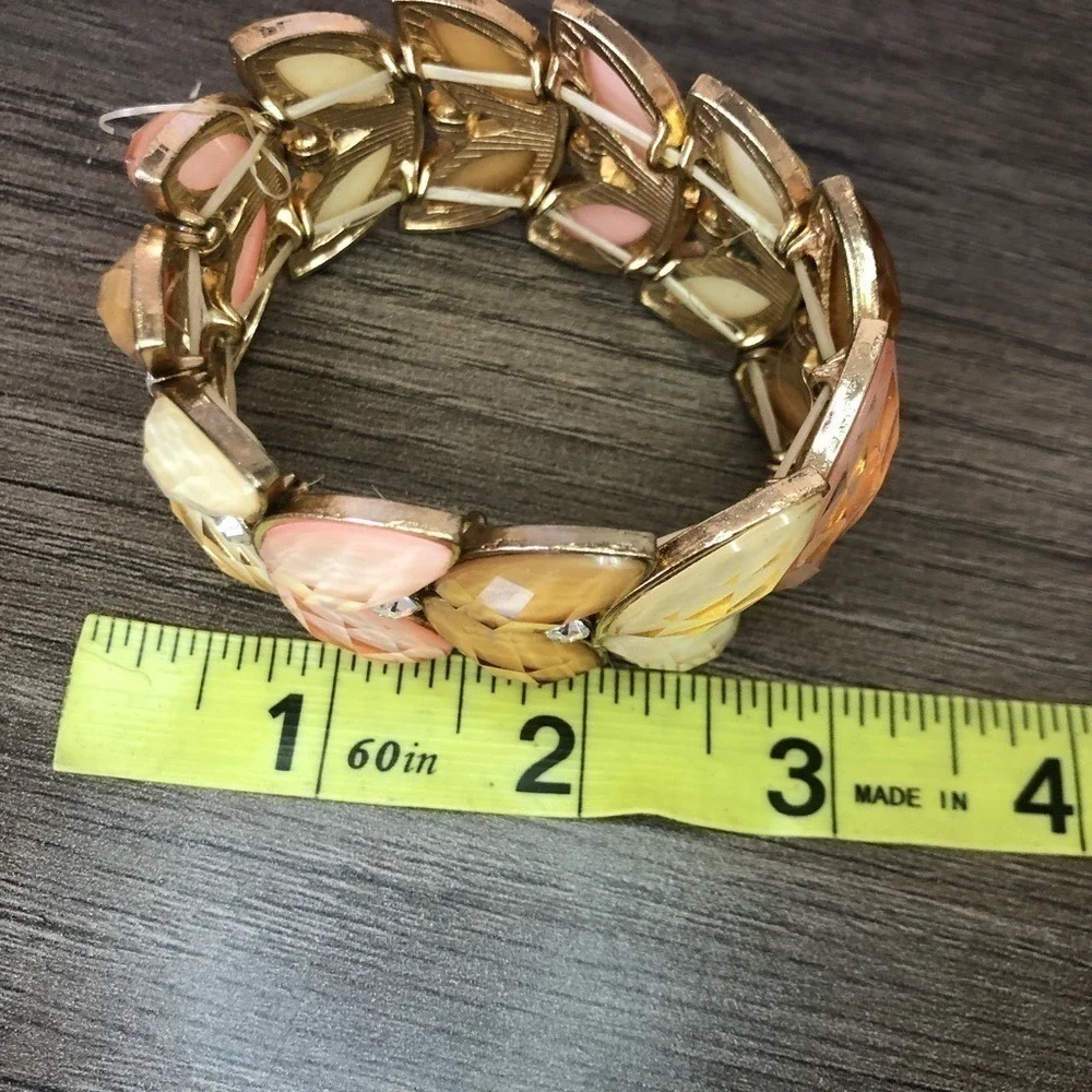 N/A gold tone